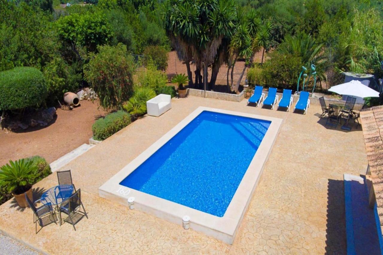 Alcux Villa